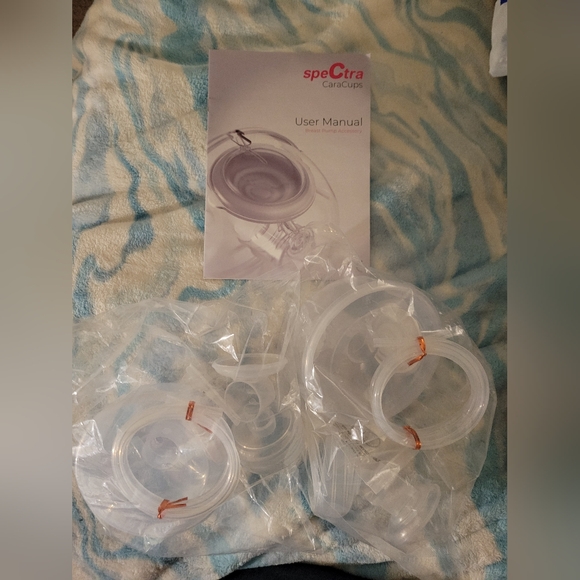 Spectra CaraCups 24mm    Wearable Milk Collection Hands Free Inserts - Picture 3 of 3